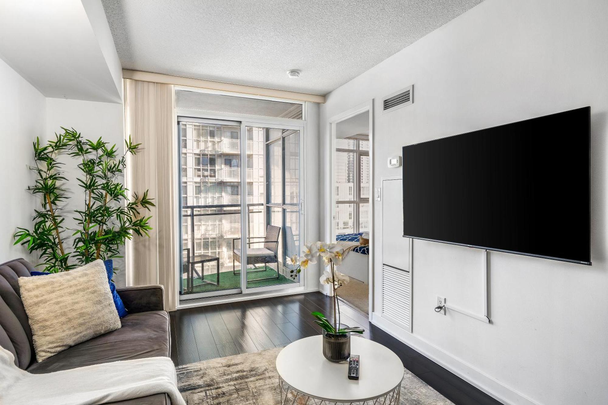 Exquisite Condos By Cn Tower With Parking Toronto Ngoại thất bức ảnh